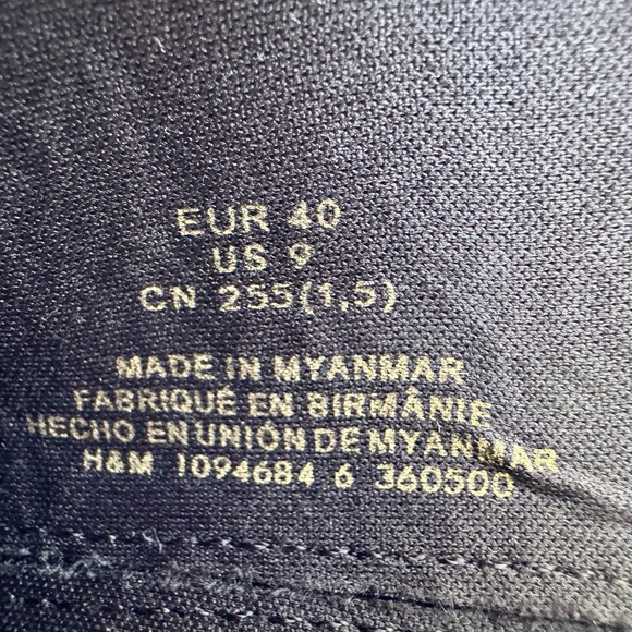 H &‎ M Boots Women's Sz 9 Black Vegan Crocodile Print Ankle Boot Stacked Heel - Picture 10 of 12